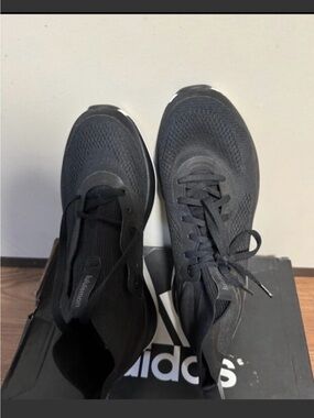 lululemon athletica Men's Black Knit Performance Sneakers